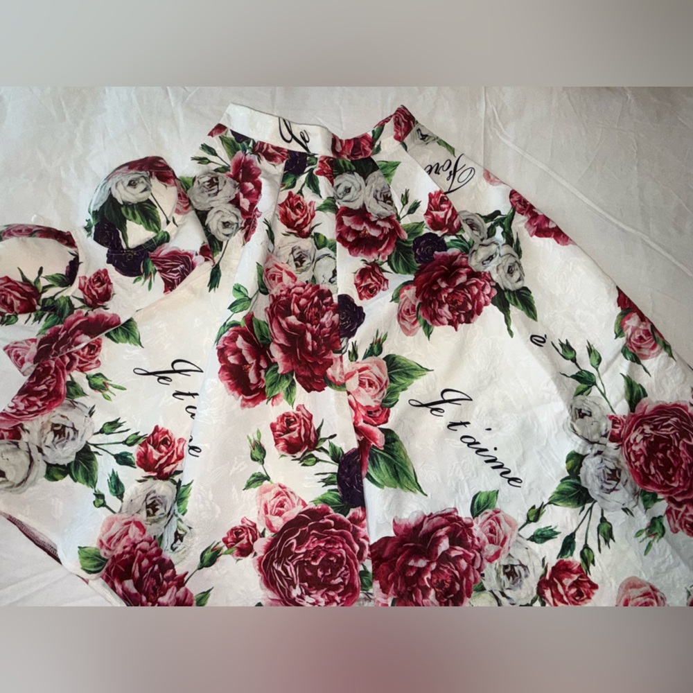 Fashion Nova Floral “Je T’aime Forever” Two-Piece Set – Size Medium - Picture 3 of 5